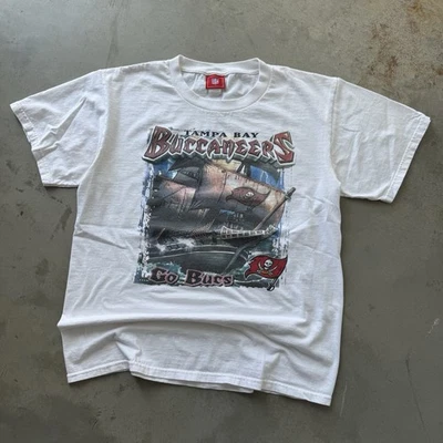 Camiseta De Colección Y2K Tampa Bay Buccaneers NFL Talla Mediana Rara Gráfica Deportiva De Colección Foto 1 de 4