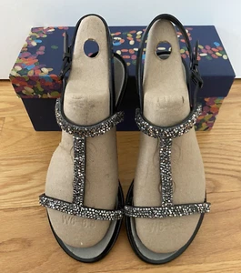 Stuart Weitzman Teezer Sandals Patent T-Strap Black Jelly ITALY Size 7 NIB - Picture 1 of 12