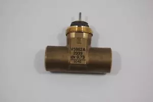 Honeywell V5862A2054 3/4" Two Way Cartridge Globe Valve - Picture 1 of 5