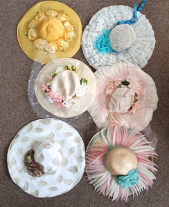 6x Konvolut MITZI LORENZ MODEL LONDON W1 VINTAGE Hüte Designer Mode Requisiten - Bild 1 von 14