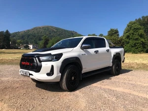 Toyota Hilux Invincible 2.4 Auto - Picture 1 of 11