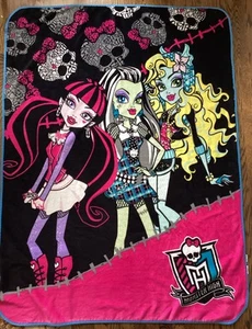 Monster High Fleece Plush Blanket 2013 - Picture 1 of 7