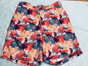 Bañador Nautica para hombre talla mediana azul, rojo, naranja coral océano estampado de peces - Imagen 1 de 5