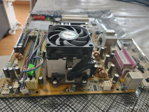 Placa base ASUS M2N4-SLI, 64bits, procesador AMD y memoria 2 modulos de 1DDR2 - Imagen 1 de 5