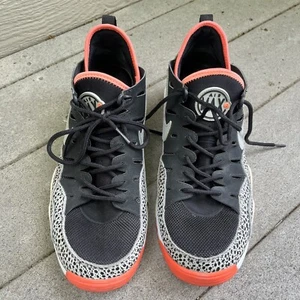 Nike Air Trainer Max 94 Low Safari 11.5 Black Athletic Shoes Sneakers 880995-002 - Picture 1 of 13