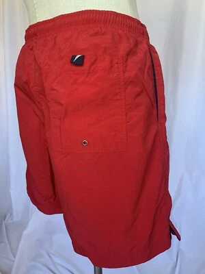 Pantalones cortos de natación NAUTICA de popelina de nailon rojos, grandes para hombre Foto 1 de 4