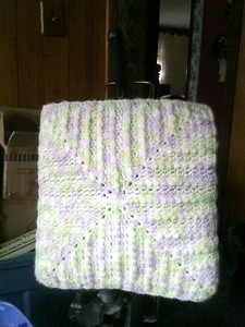 Häkeltasche Goldhenkel                             - Bild 1 von 4