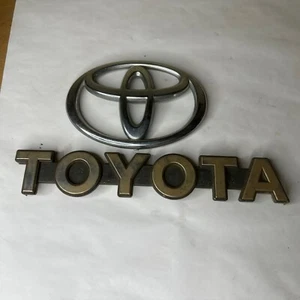 Vintage Collectable Toyota Bonnet Mascots Truck Car - Picture 1 of 3