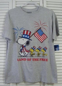 Peanuts Gang SNOOPY Gray Land of the Free T-Shirt Women's Men's New (K/761) - Picture 1 of 1