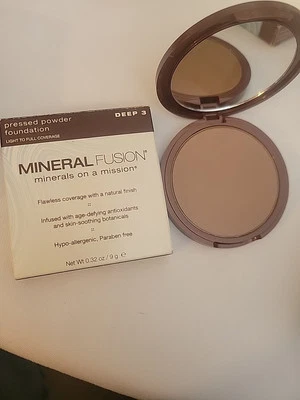 MINERAL FUSION - Base en polvo prensada profunda 3 - 0,32 oz. (9 g) Foto 1 de 4