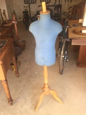 ANCIEN PETIT MANNEQUIN ENFANT DE COUTURE POUR DÉCO - Photo 1/4