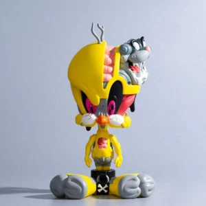 Looney Tunes Tweety Bird 20cm/8-Inch Artist Co-Branded Role Figurine Fashion Toy - Picture 1 of 8