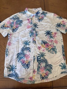 American Eagle Hawaiian Shirt MensMedium White Floral Button up  size large  - Picture 1 of 10