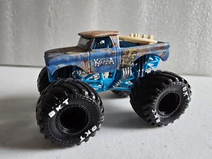 SPIN MASTER MONSTER JAM - BIG KAHUNA - CUSTOM '62 CHEVY PICKUP - Picture 1 of 2
