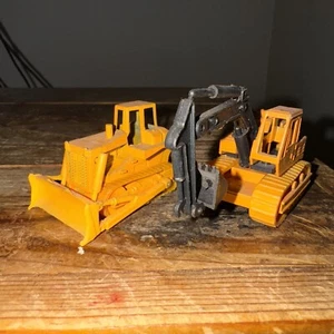 2pc Zee Toys Die Cast Bulldozer P378 Tractor 1980s P314 Excavator Die Cast - Picture 1 of 15