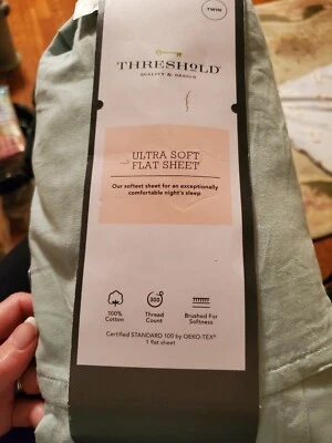 TWIN SIZE 300 THREAD COUNT ULTRA SOFT FLAT SHEET MINT ASH COTTON NEW W/TAGS! - Image 1 of 4