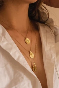 Dainty Gold Cowrie Shell Clam Necklace, Ocean Drop Sea Pendant Beach Jewellery - Picture 1 of 6