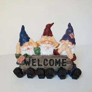 Statue 3 Gnomes Welcome Sign Fairy Door Garden Figurine Painted Resin Gnome Lawn - Picture 1 of 11