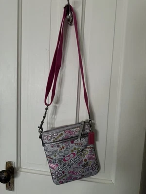 Bandolera Coach para mujer Poppy Butterfly graffiti Foto 1 de 4