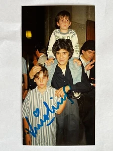 Autograph LUIS LIMA-Tenor ARGENTINA-Opera Singer-signed private photo w.children - Picture 1 of 2