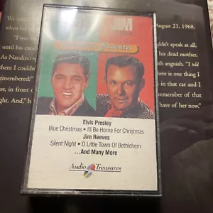 Elvis Presley & Jim Reeves Cassette - Christmas Favorites VG+/EX CS16 - Picture 1 of 5