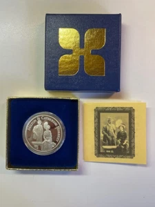 Hershey Silver Medallion Coin- Celebrating 4 Billion in Sales 1997 - Picture 1 of 9