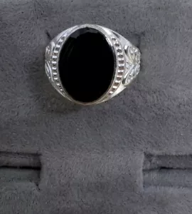 Oval Silver Black Onyx High Polish Ring for Men Size 8 - Picture 1 of 5