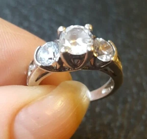 Sterling Silber 3 Steine CZ Verlobungsring/Jubiläumsring Größe 7 - Bild 1 von 9