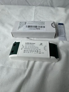 DUSKTEC LED Driver 12V 30W, LED Transformer AC 240V to DC 12 Volt 2.5A New - Picture 1 of 7