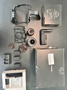 [Excellent Condition!] Fujifilm X-T4 26.1 MP Body, Cage, Battery Grip, As Kit - Picture 1 of 13