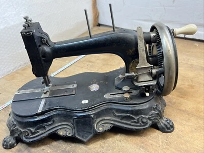 Machine à coudre ancienne  BARG SANDOZ Outils Ancien  Rare Old Tool (n.6) - Photo 1/4