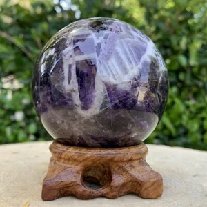692g 7x7x7cm Esfera de Amatista Chevron con Bandas Púrpura de Sudáfrica - Imagen 1 de 5
