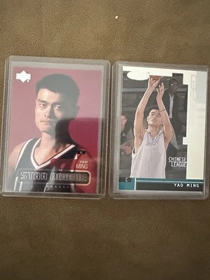 2002-03 Upper Deck - Star Rookie #210 Yao Ming (RC) y 02-03 Sage Hit Silver RC Foto 1 de 4