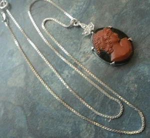 Attractive Vintage Silver Cameo Pendant + Marcasites & Chain - Young Girl - Picture 1 of 6