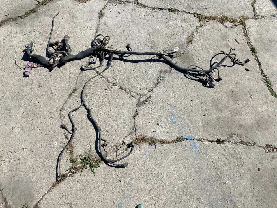 Cadillac Catera 1997 bajo capó motor cableado arnés cableado conector Foto 1 de 4