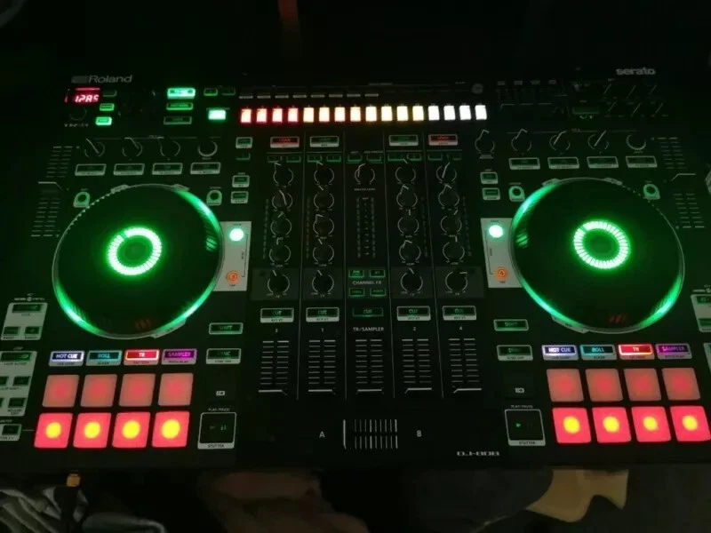 Roland DJ-808 Double Deck Controller - Black - Image 1 of 1