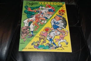 1970 LOS ANGELES DODGERS BASEBALL YEARBOOK EX-MINT - Picture 1 of 2