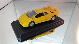 Lamborghini Diablo - Bburago - 1990 - Yellow - Picture 1 of 11