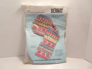 Cartera Bernat N Estuche Go-Toethers en Kit Bordado Natural 1975 Artesanía - Imagen 1 de 5