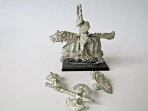 A7 WARHAMMER FANTASY BATTLE- CHAOS LORD ON MOUNT METAL 1998 OOP - Picture 1 of 5