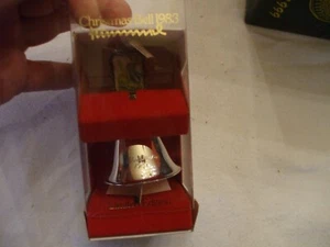 1983 Hummel Christmas bell In Box PRAYING OVER JESUS - Picture 1 of 5