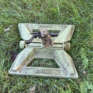 RAIN BIRD LAWN SPRINKLER FULL OR PARTIAL CIRCLE B - Picture 1 of 7