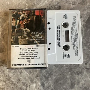 BOB DYLAN /THE BAND THE BASEMENT TAPES (1974 UK CASSETTE TAPE) (US version RARE) - Picture 1 of 3