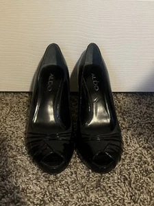 Aldo Sexy Black Peep Toe Patent Leather Pumps Heels Size 35 / 5 - Picture 1 of 6