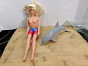 Muñeca Barbie Baywatch con delfín con fecha 1975/1966 - Imagen 1 de 12
