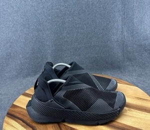 Nike Go FlyEase NBY Laceless Triple Black Womens Shoes DR5540-006 Size 7 - Picture 1 of 9