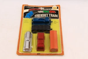 VTG MIDGETOY Freight Train 5 Piece Set #1950 Diecast New Carded Sealed - Picture 1 of 5