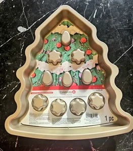 Celebrate It Nonstick Baking Pan Christmas Tree Shaped Cake Mold Bakeware New - Picture 1 of 5