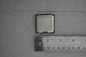 IBM Pentium 4 630 3.00GHz 800MHz 2MB L2 Cache Socket 775 Grade B SL7Z9 - Picture 1 of 2