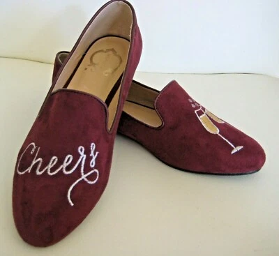 Mocasines sin cordones CWonder "Stevie" Merlot gamuza bordados Cheers & Champagne 6,5 Foto 1 de 4